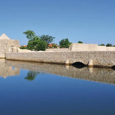 Casa vacanze 3 Bedroom In Nin