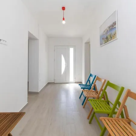 Hébergement de vacances 3 Bedroom In *