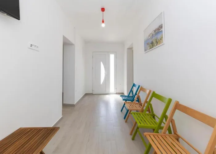 Hébergement de vacances 3 Bedroom In *